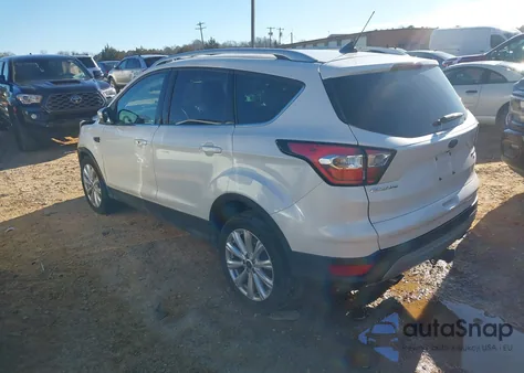 2018 Ford Escape Titanium z USA, uszkodzony, nr VIN 1FMCU9J94JUD17997